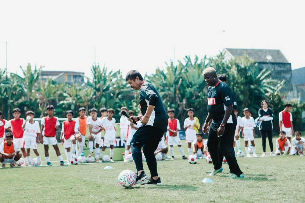 5 Anak Asal Jogja Terpilih Bertemu Patrice Evra Lewat Simpati Class of Stars