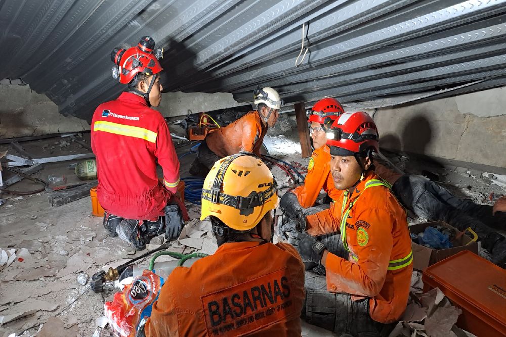 Basarnas Jogja Kirim Tim Rescue ke Ponpes Al-Khoziny Sidoarjo