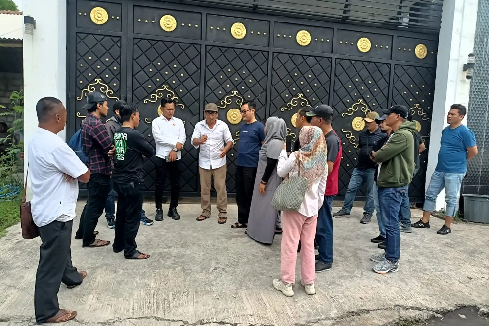 Geram Dana Tidak Cair, Nasabah Geruduk Rumah Bos BLN di Boyolali