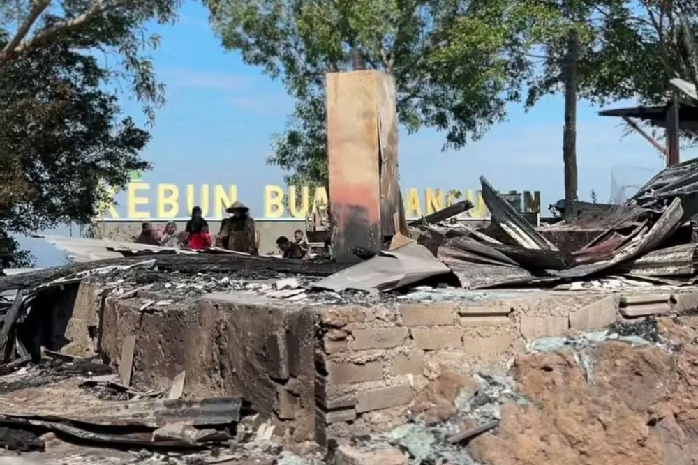 Bupati Bantul Ungkap Kebakaran Kios Kebun Buah Mangunan karena Kompor