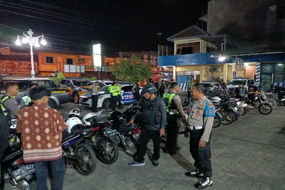 Razia Balap Liar, Polisi Kartasura Sita 15 Motor Berknalpot Brong