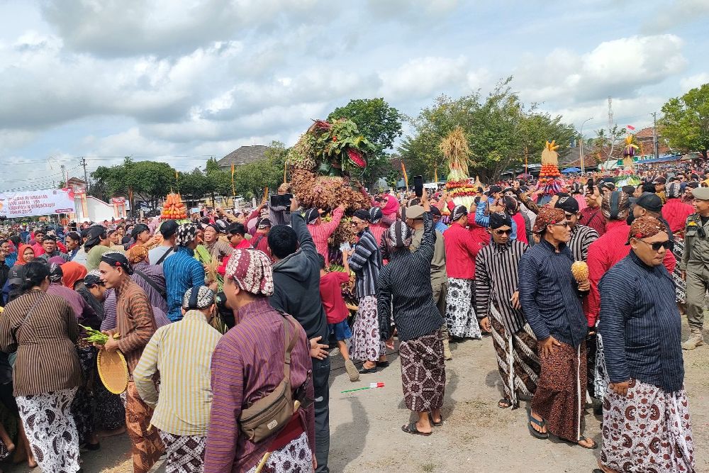 Bibit Pohon, Kado Peringatan Hari Jadi untuk Lestarikan Alam di Gunungkidul