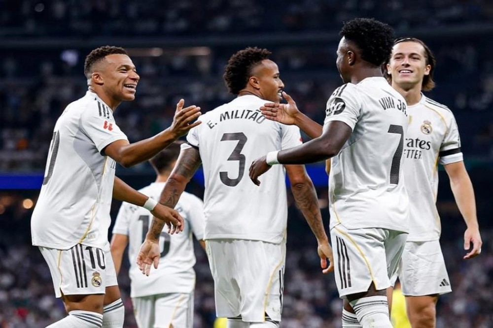 Real Madrid vs Villarreal Skor 3-1, Los Blancos ke Puncak Klasemen