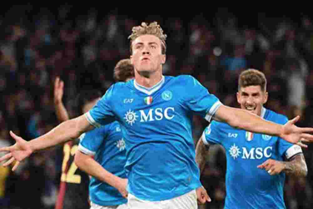 Napoli Kalahkan Genoa 2-1, Rasmus Hojlund Jadi Pahlawan