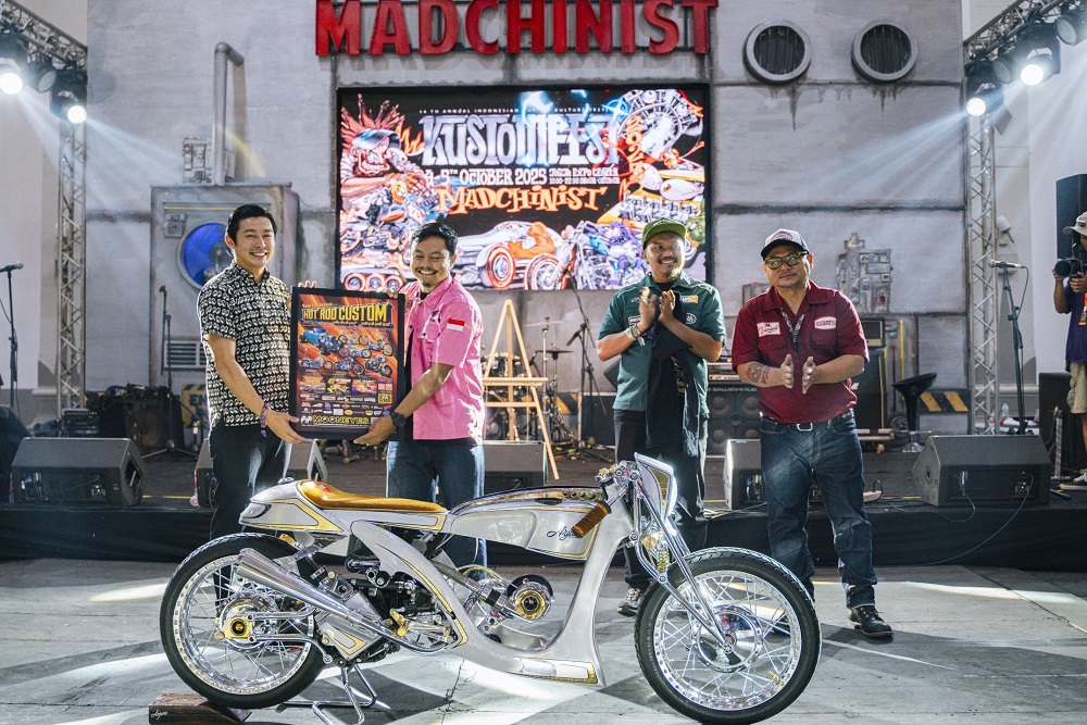 Honda Stylo 160 Antar Modifikator Indonesia ke Ajang Modifikasi Dunia