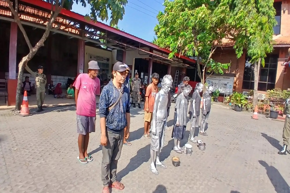 Belasan Pengamen dan Manusia Silver Ditangkap di Kartasura