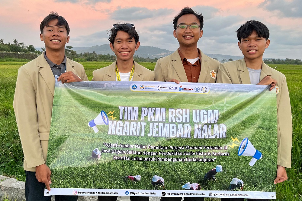 Tim Mahasiswa UGM Gagas Ngarit Jembar Nalar