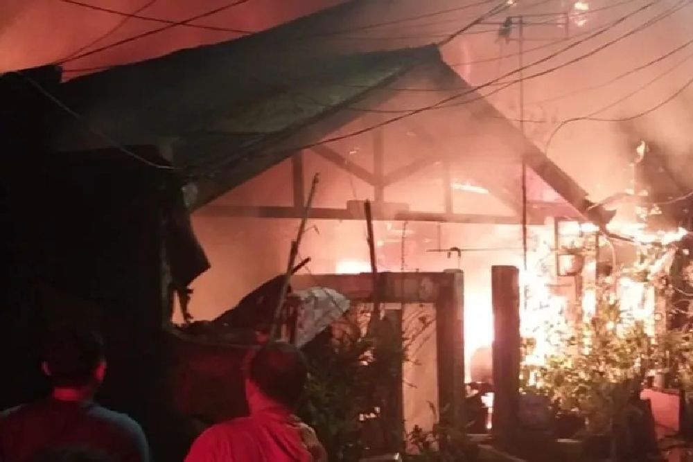Kebakaran Landa Permukiman di Tanjung Priok