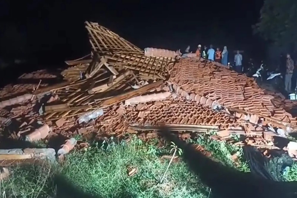 Bangunan Ambruk saat Kegiatan TPA di Karanganyar, 14 Santri Terluka