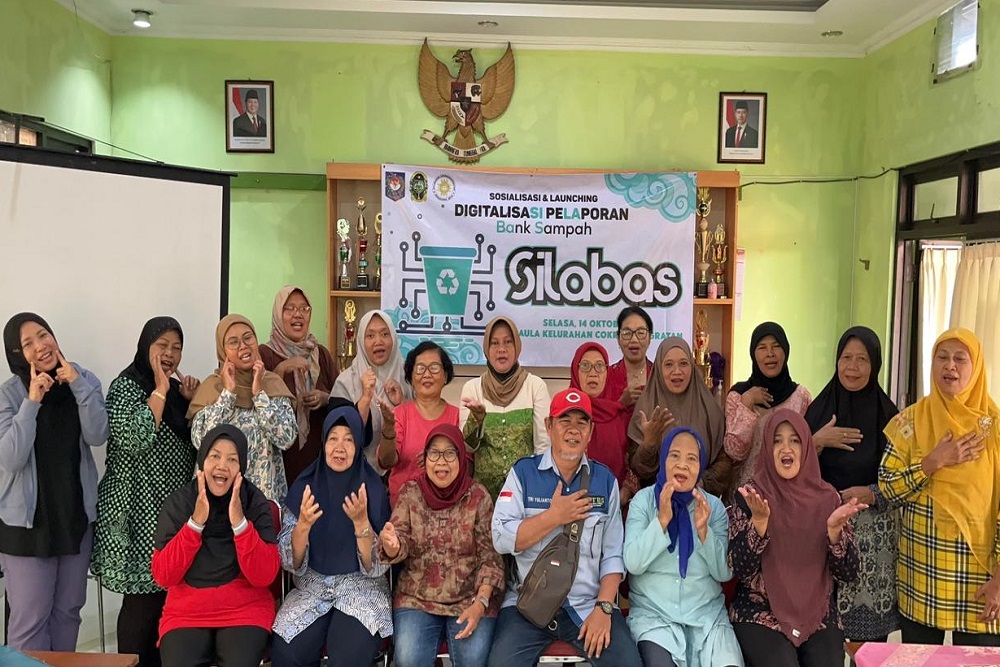 Kelurahan Cokrodiningratan Pakai Aplikasi Digital untuk Kelola Sampah