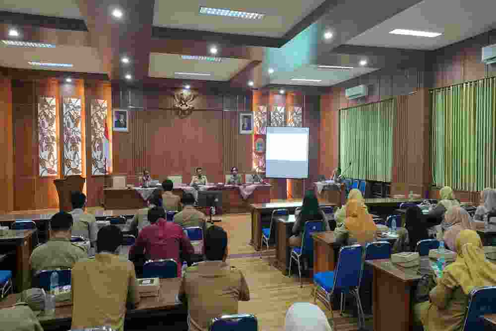 Tingkatkan Kreativitas, Pegawai Pemkab Gunungkidul Diajari Menulis