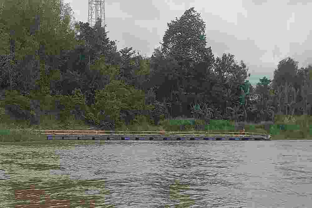 Hanyut Diterjang Arus, Jembatan Apung Swadaya di Kali Progo Rusak