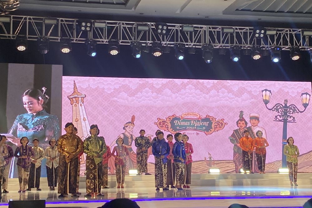 Akbar dan Sefina Dinobatkan Sebagai Dimas Diajeng DIY 2025