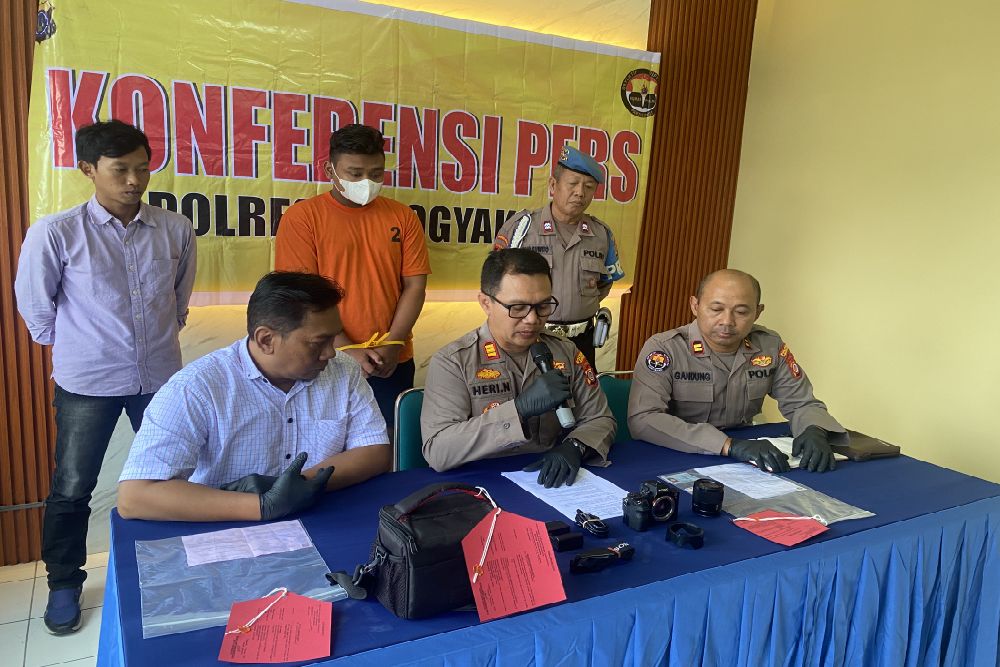 Terjerat Pinjol, Pemuda di Jogja Nekat Gadaikan Kamera Rental