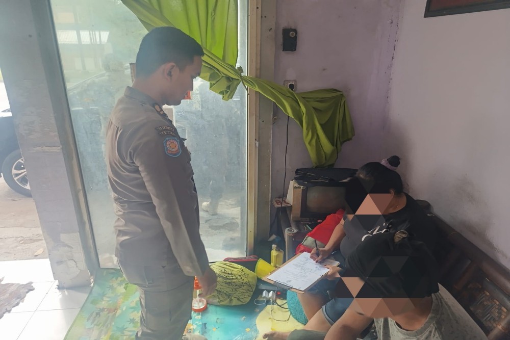 Pijat Plus dan Warung Miras Oplosan di Bantul Digrebek Petugas