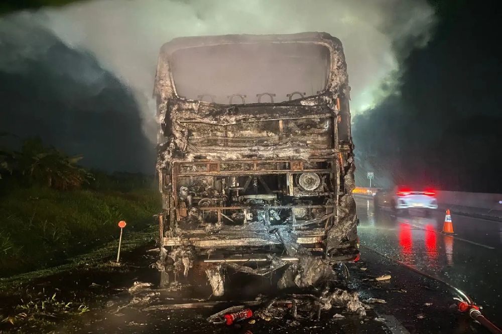 Angkut 50 Penumpang, Bus Eka Persada Terbakar di Tol Boyolali