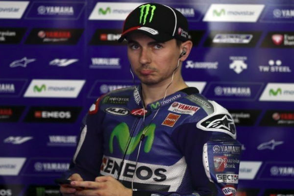 Jorge Lorenzo Tantang Marc Marquez Juara dengan Pabrikan Ketiga