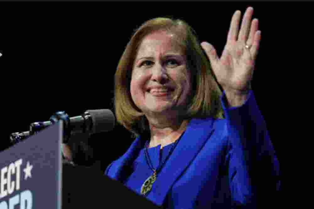 Ghazala Hashmi, Wakil Gubernur Muslim Pertama di Virginia