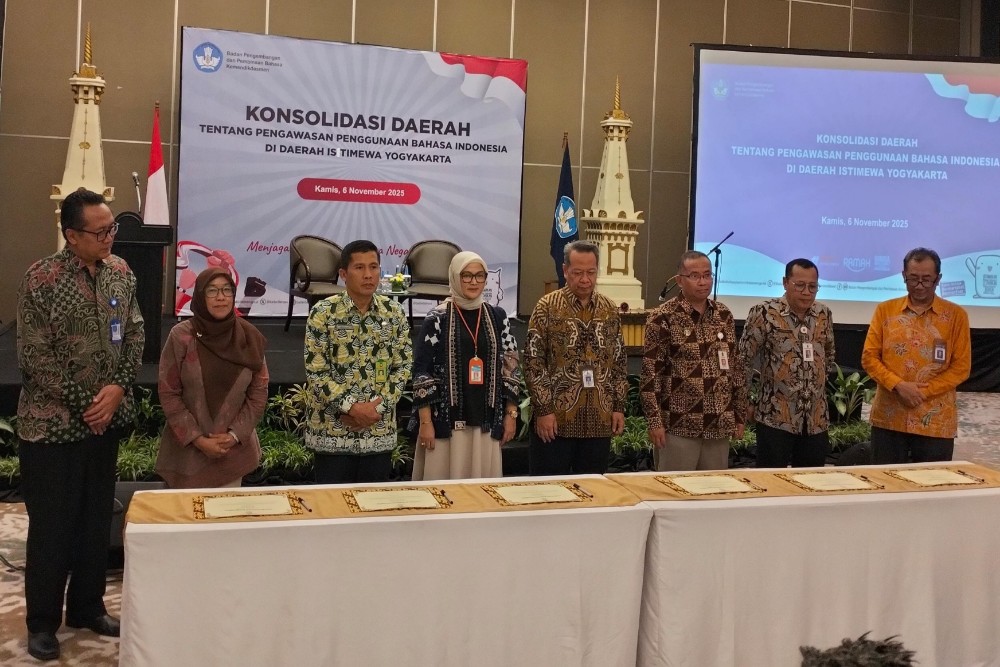 Pemerintah Pusat dan Daerah Sepakat Awasi Penggunaan Bahasa Indonesia