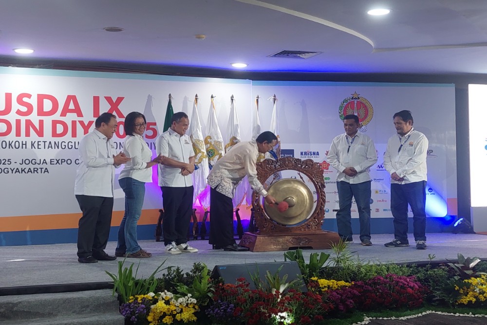 Sri Sultan HB X Berharap Kadin DIY Ikut Memperkuat Ketangguhan Ekonomi