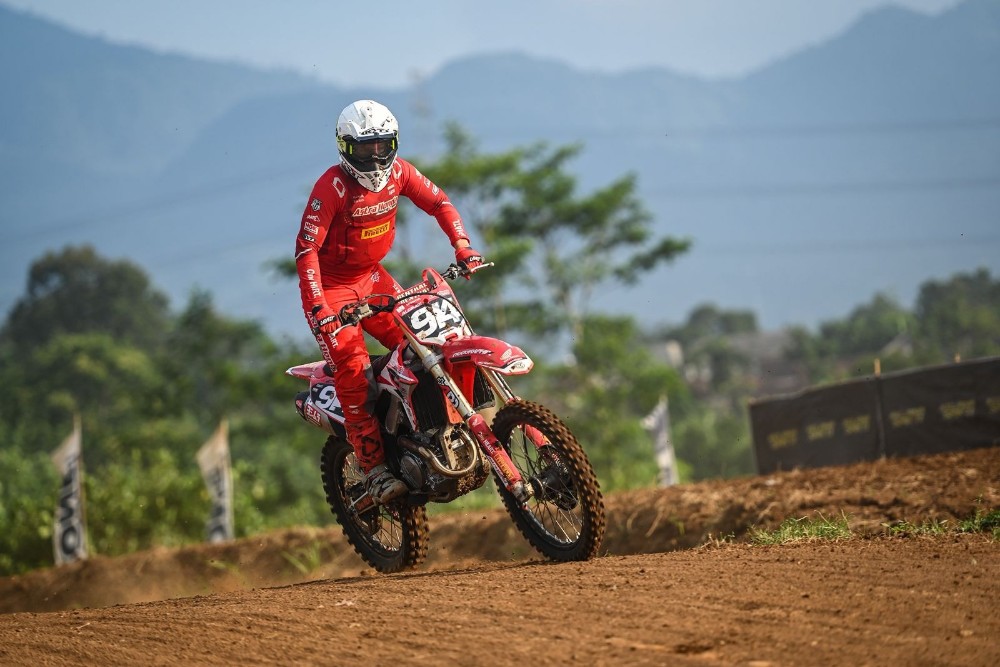 Crosser Astra Honda Tampil Kencang di Kejurnas Motocross 2025