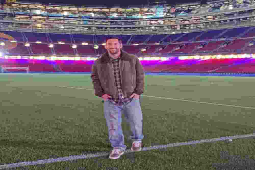 Barcelona Akan Bangun Patung Messi di Camp Nou Usai Renovasi