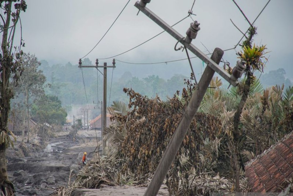 Tiga Luka Berat, Ratusan Rumah dan Lahan Rusak Akibat Erupsi Semeru