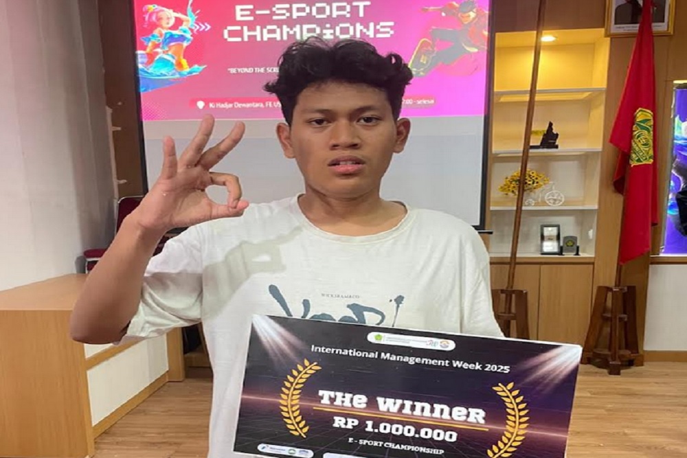 Siswa MAN 2 Yogyakarta Juara I Kategori Umum di Ajang IMW E-Sport UST