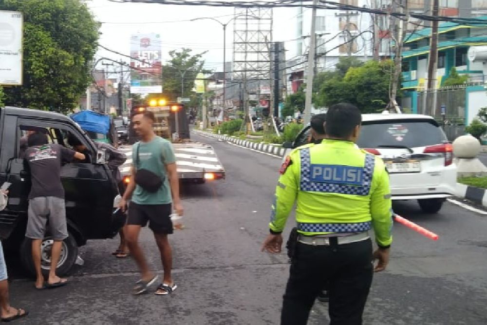 Kecelakaan Beruntun Terjadi di Jl. Affandi Jogja, Kerugian Rp50 Juta