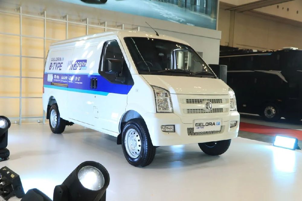 DFSK Gelora E Terbaru Meluncur, Harga Rp248 Juta