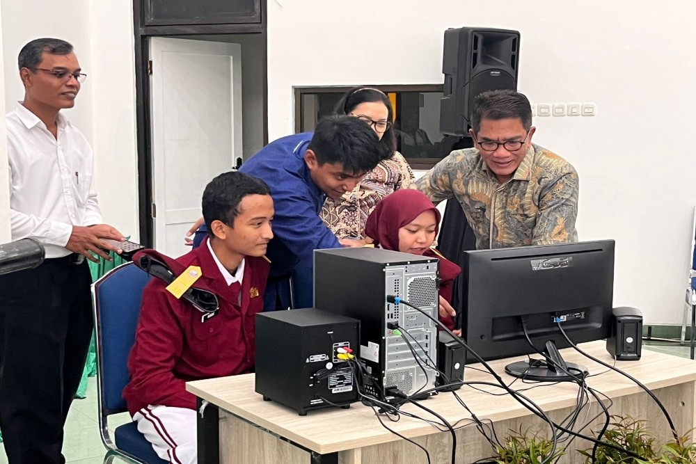 Cerita Siswa Sekolah Rakyat DIY Perdana Pegang Kamera Ikuti Pelatihan