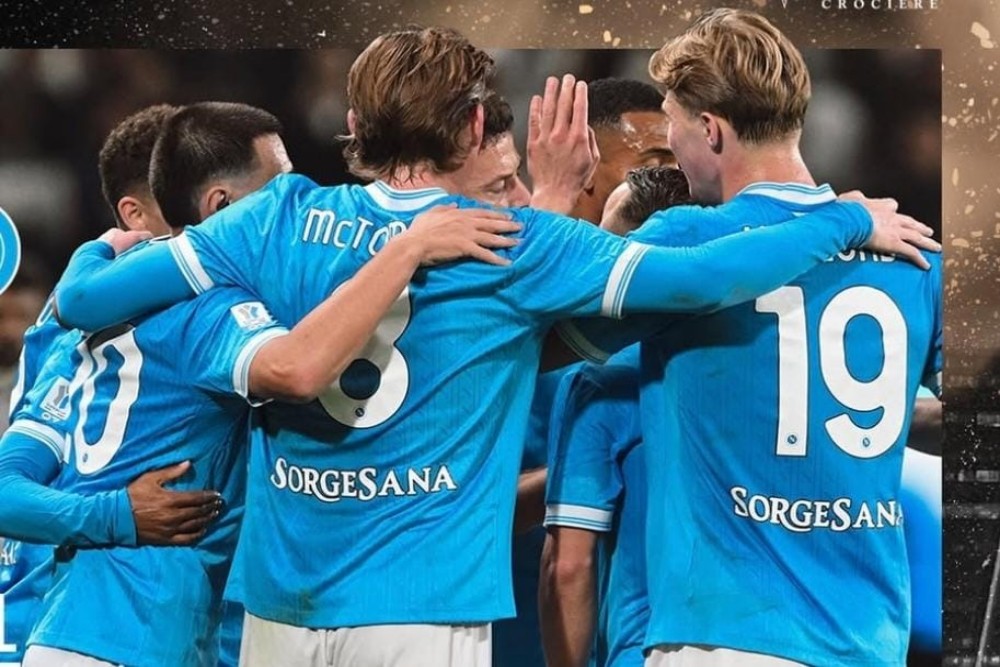 Napoli Juara Piala Super Italia Usai Tekuk Bologna 2-0