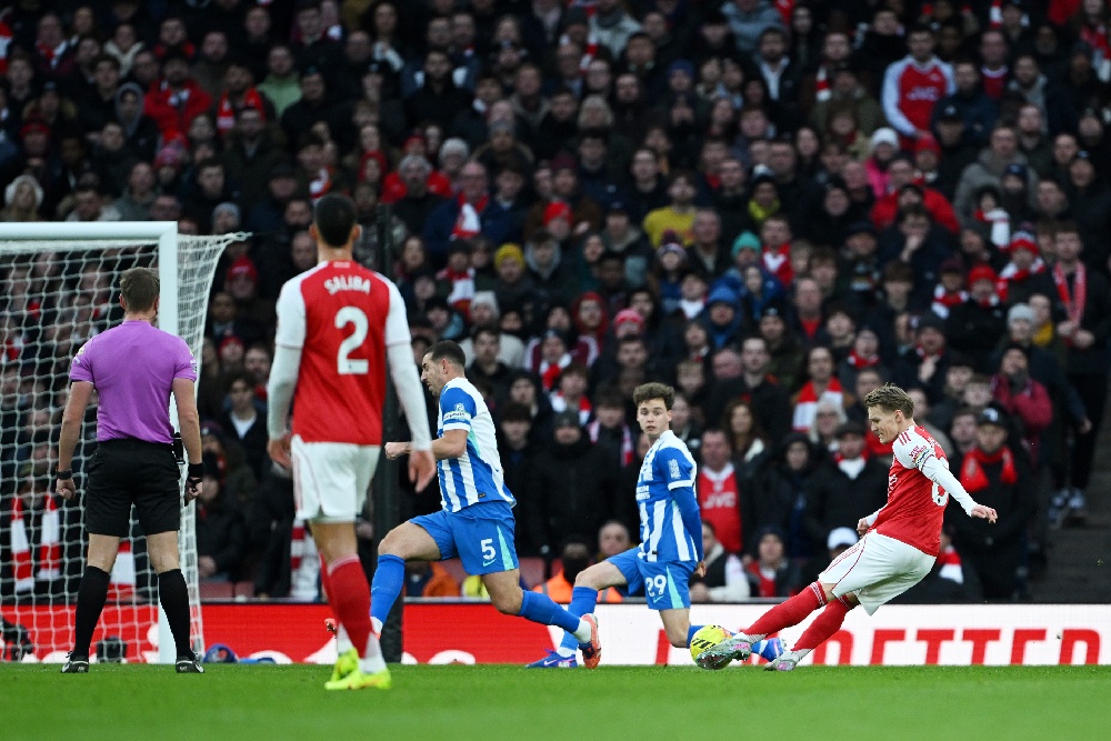 Arsenal Tekuk Brighton 2-1, Kembali ke Puncak Klasemen Liga Inggris
