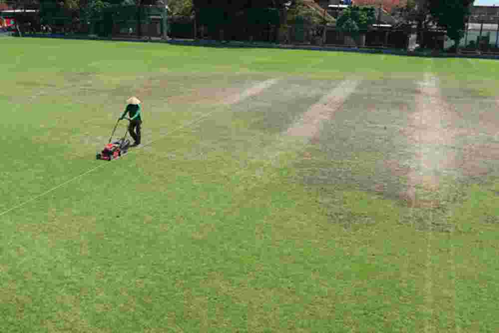 Lapangan Karang Kotagede Ditutup 6 Bulan, Rumput Rusak Parah