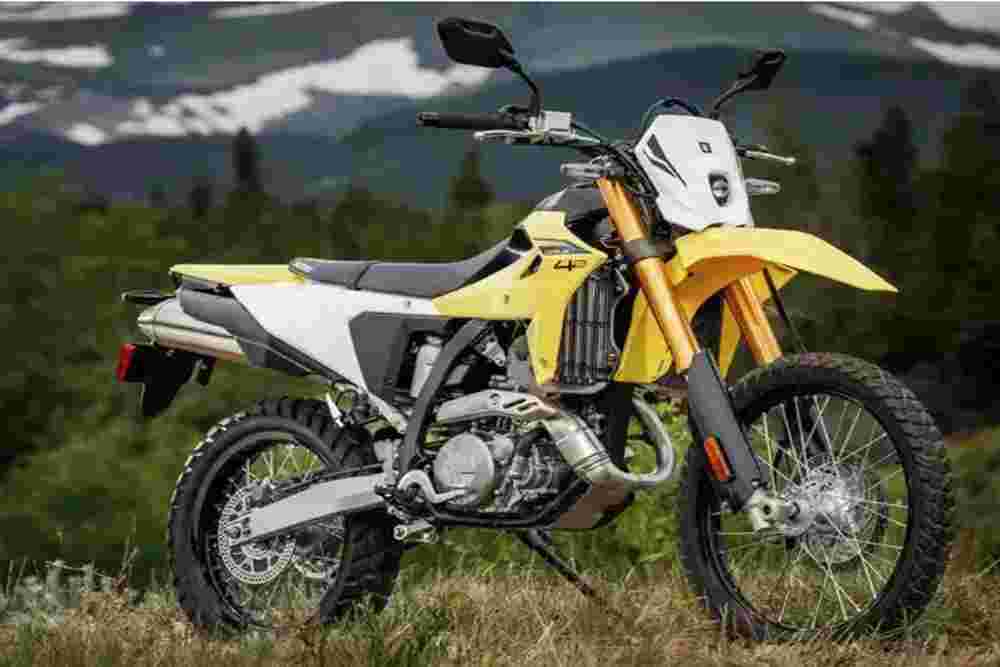 Suzuki Gandeng Capcom, Hadirkan DR-Z4S Monster Hunter Edition