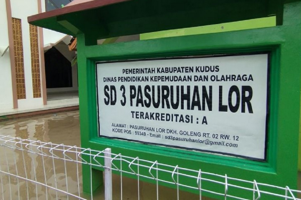 Banjir Rendam 62 Sekolah di Kudus, Siswa Belajar Daring