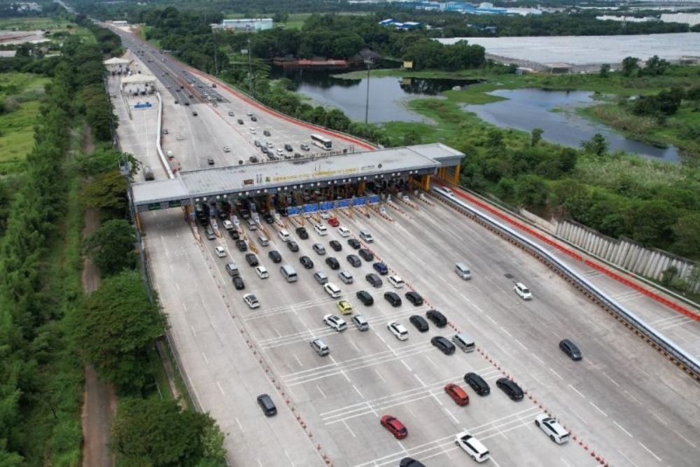 74 Ribu Kendaraan Melintasi Jalan Tol Trans Jawa saatLibur Isra Miraj