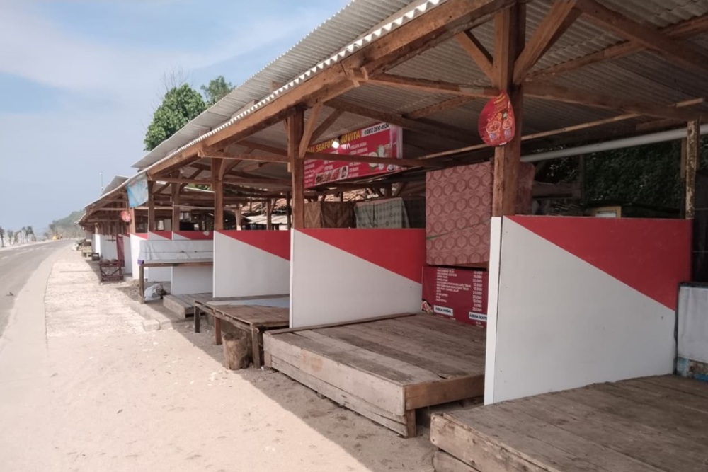 Kios Pantai Sepanjang Gunungkidul Dipercantik Jelang Lebaran