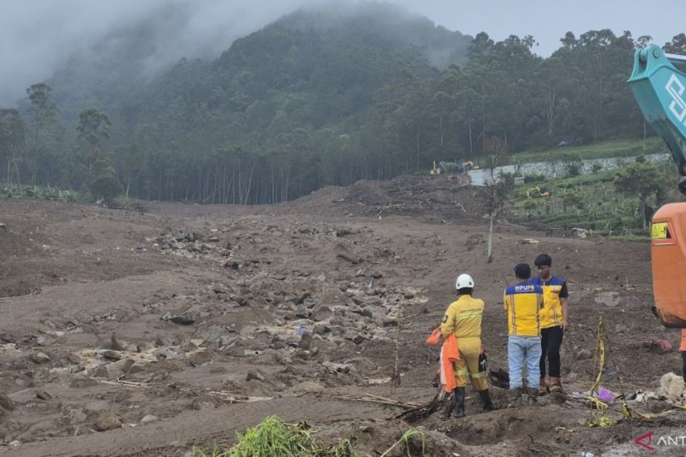 101 Jenazah Korban Longsor Pasirlangu Cisarua Dievakuasi