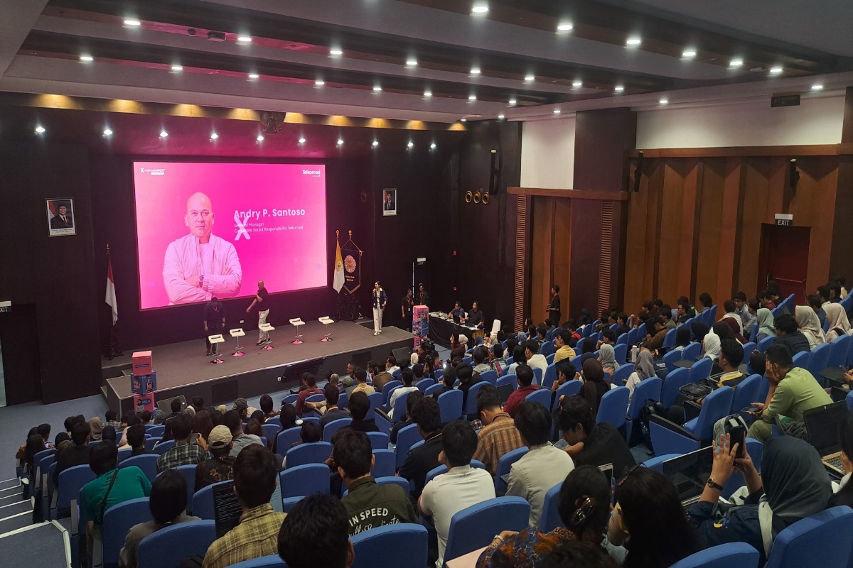 Roadshow IndonesiaNEXT Telkomsel di UGM, Fokus Pengembangan Talenta AI