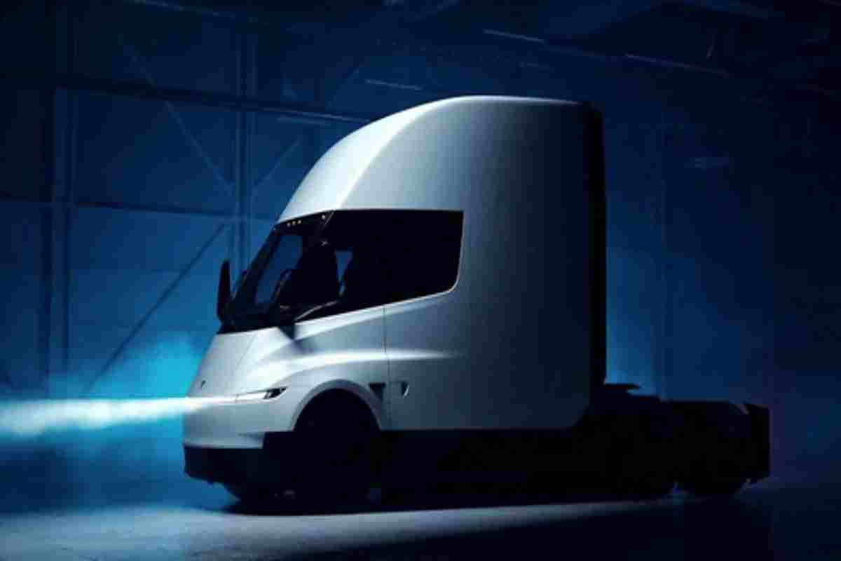 Tesla produz oficialmente em massa semi-caminhões elétricos, prontos para decolar caminhões a diesel Tesla produz oficialmente em massa semi-caminhões elétricos, prontos para decolar caminhões a diesel