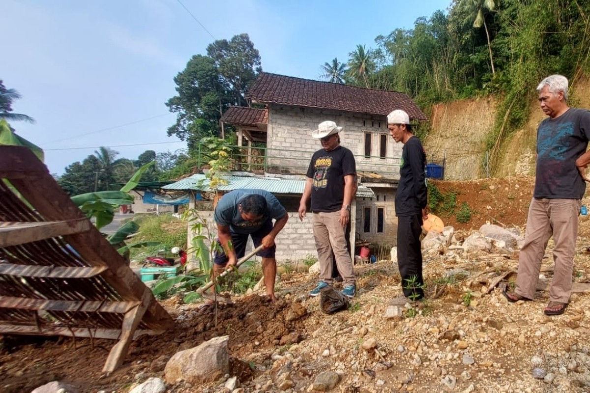 Agrowisata Durian Banjaroyo Kulonprogo Mulai Tata Lahan