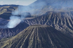 Gunung Bromo Ditutup Saat Yadnya Kasada, Ini Jadwalnya