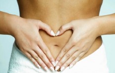 Nyeri Haid Bikin Tak Bisa Bergerak? Ini 8 Cara Alami Meredakannya
