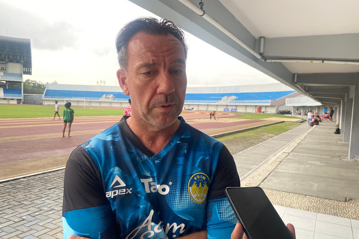 Jean-Paul Van Gastel Belum Berencana Tambah Pelatih Asing di PSIM