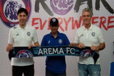 Resmi, Milan Petrovic Dampingi Joko Susilo di Arema FC