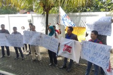Kena PHK Sepihak, Puluhan Karyawan Gugat PT Saraswanti Indoland