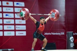 Bangga, Jokowi Kalungkan Emas Kelima Indonesia di Asian Games