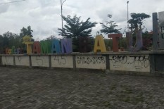 Kurang Penjagaan, Vandalisme Muncul di Taman Batu Gunungkidul