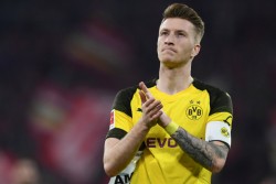 Dortmund Enggan Melempar Handuk 